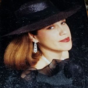 Meet your Posher, Diana